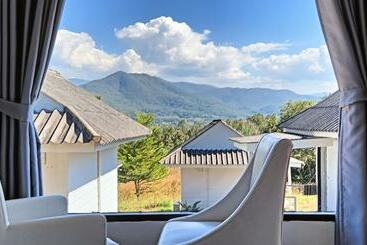 پانسیون Pai Sunrise Camping Resort