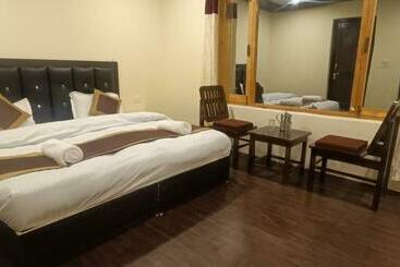 پانسیون Zlatan Guest House