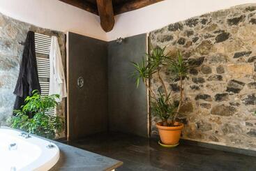 تختخواب و صبحانه Collina Blu