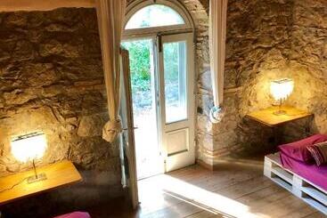 تختخواب و صبحانه Collina Blu