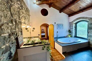 تختخواب و صبحانه Collina Blu