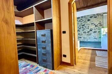 تختخواب و صبحانه Collina Blu