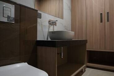 هتل Krishna Inn