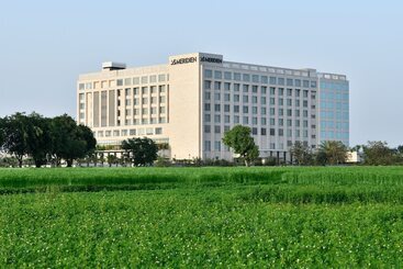 هتل Le Méridien Amritsar