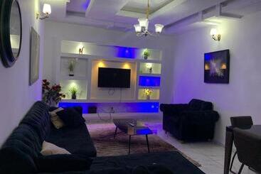 پانسیون Deluxe Mansion