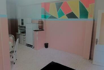 هاستل Quarto F2