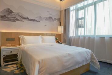 Paco Hotel Shenzhen Luohu Port