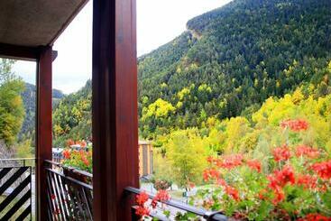 Vista Arinsal Apartments