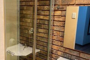 膳宿费 We Love Properties Guest House