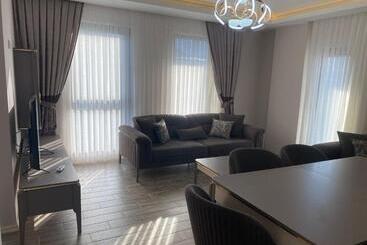 هتل آپارتمان Rosella Royal Suit   روزيلا رويال