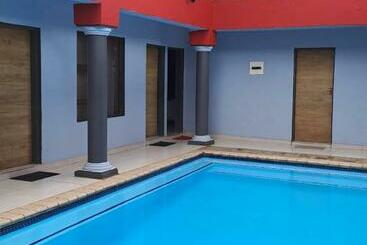 住宿加早餐  Regorogile Guest House Spa And Conference