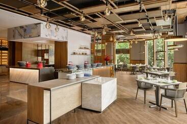 Delta Hotels By Marriott Xi An