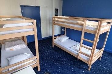 Hostel Auberge De Jeunesse   Hi Verdun