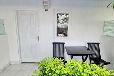 هتل Kos 168 Jimbaran