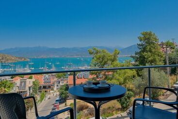 هتل Miralya Suites