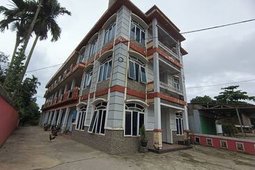 فندق Oyo 92751 Marang Homestay Syariah
