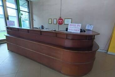 هتل Oyo 92751 Marang Homestay Syariah
