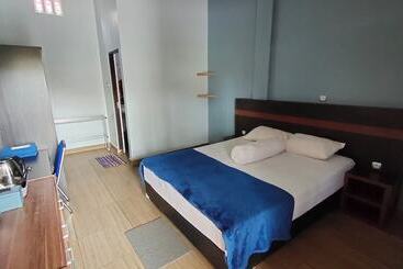 هتل Oyo 92751 Marang Homestay Syariah