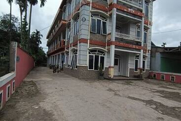 هتل Oyo 92751 Marang Homestay Syariah