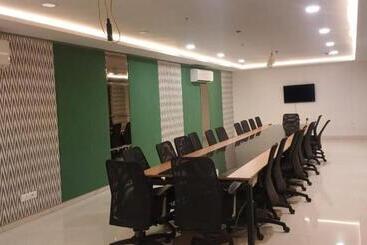 فندق Ssr Grand
