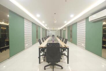 فندق Ssr Grand