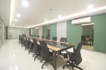 فندق Ssr Grand