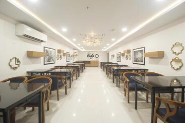 فندق Ssr Grand