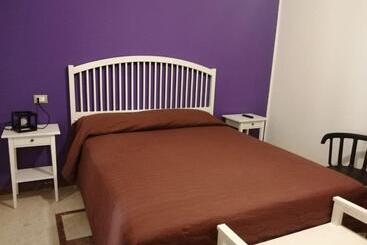 تختخواب و صبحانه Domus Case Vacanze Civico Del Mare