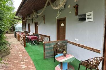 تختخواب و صبحانه Karadeniz Kuş Cenneti Kaşıkçı
