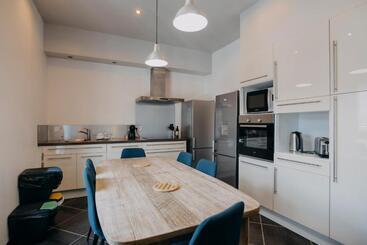 پانسیون Coeur De Ville #h2  Central & Cosy   Logement Partagé   Chambre Privée