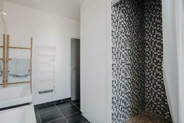 پانسیون Coeur De Ville #h2  Central & Cosy   Logement Partagé   Chambre Privée