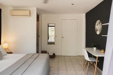 تختخواب و صبحانه Che Suites Playa Adults Only