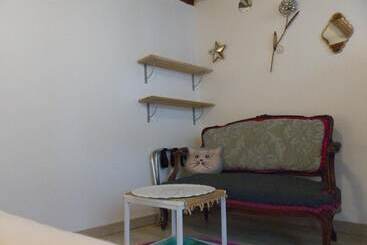 تختخواب و صبحانه Chambre D Hôtes Logis De Saint Jean
