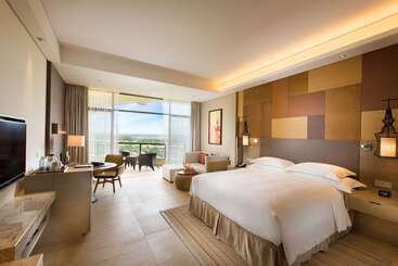 هتل Doubletree Resort By Hilton Hainan Chengmai