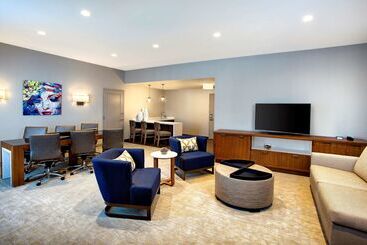 هتل Hilton West Palm Beach