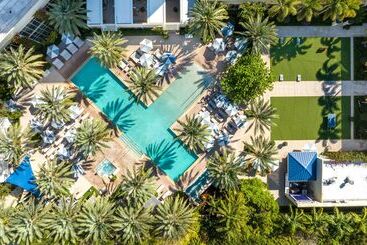 هتل Hilton West Palm Beach