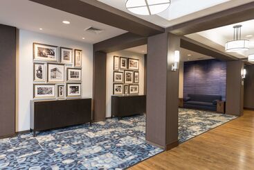 هتل Homewood Suites By Hilton Grand Rapids Downtown