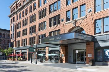 هتل Homewood Suites By Hilton Grand Rapids Downtown