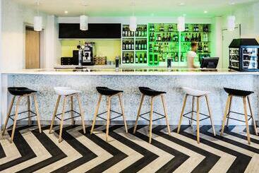 هتل Ibis Styles London Heathrow Airport