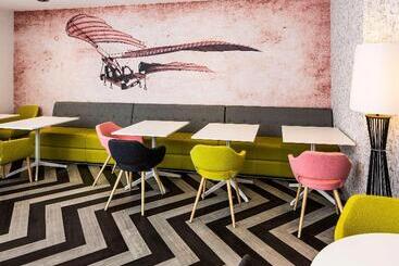 هتل Ibis Styles London Heathrow Airport