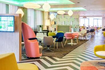 هتل Ibis Styles London Heathrow Airport