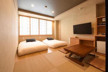 هتل Isago Kobe
