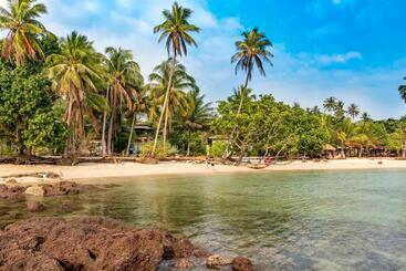 هتل Koh Mak White Sand Beach