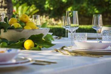 هتل Lemongarden  Adults Only