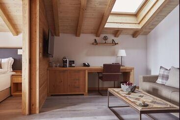 酒店 The Capra Saasfee