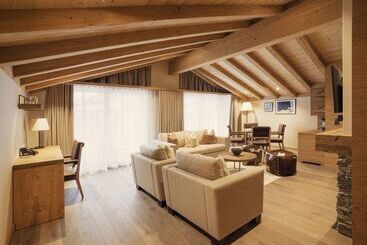 酒店 The Capra Saasfee