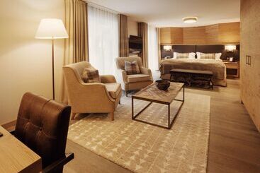 酒店 The Capra Saasfee