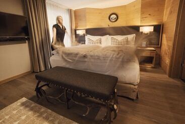 酒店 The Capra Saasfee