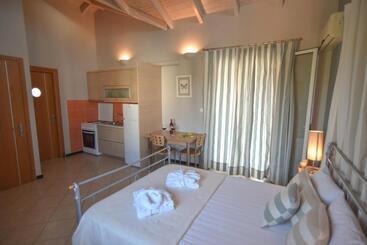 هتل Villa Theodora