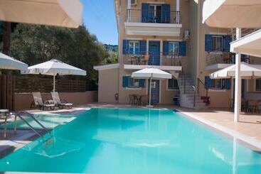 هتل Villa Theodora